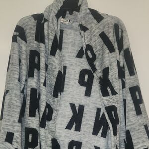 Victoria's Secret Pink Black and White Robe, M/L